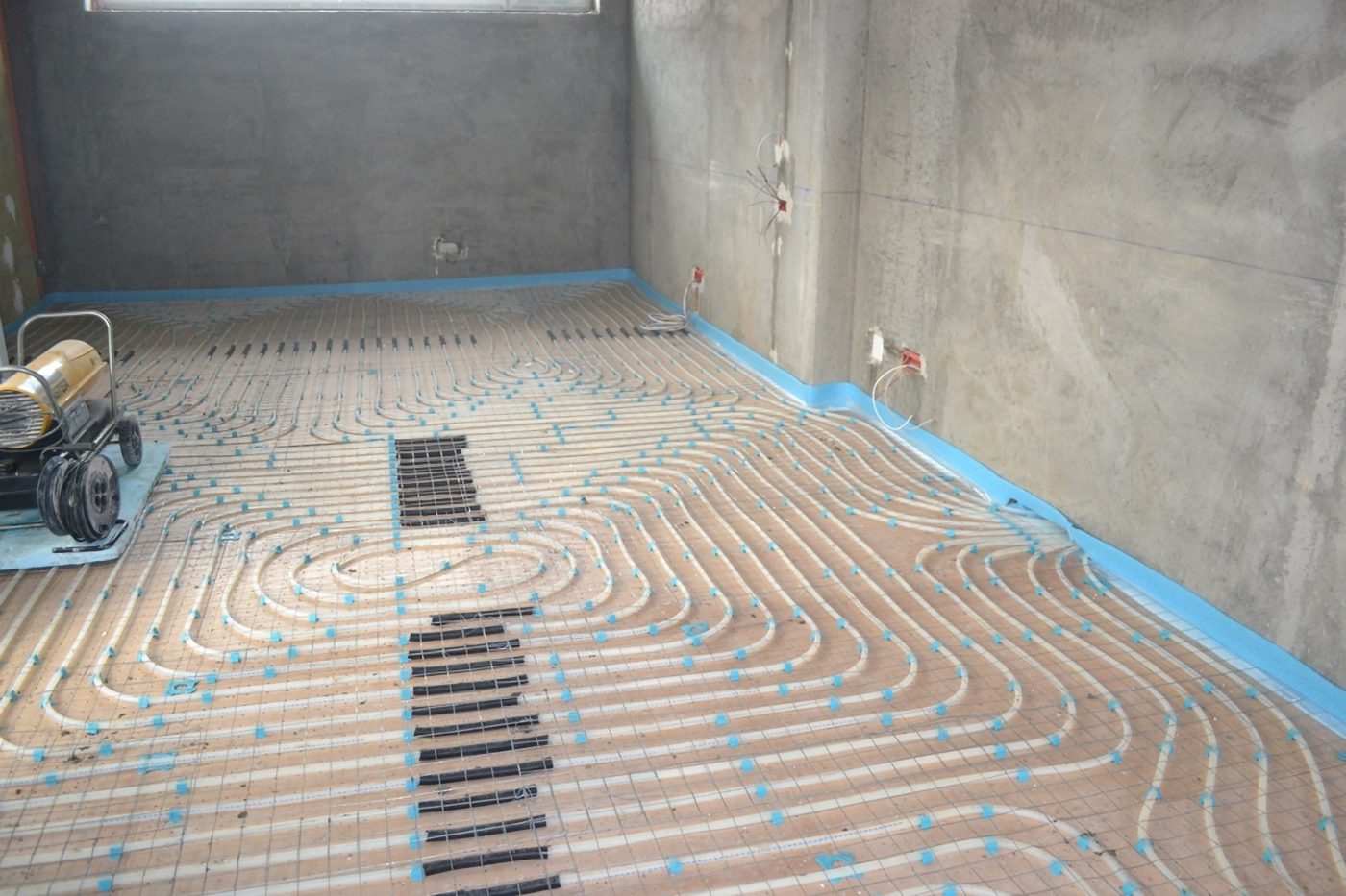 e4 brick House from Romania- underfloor heating