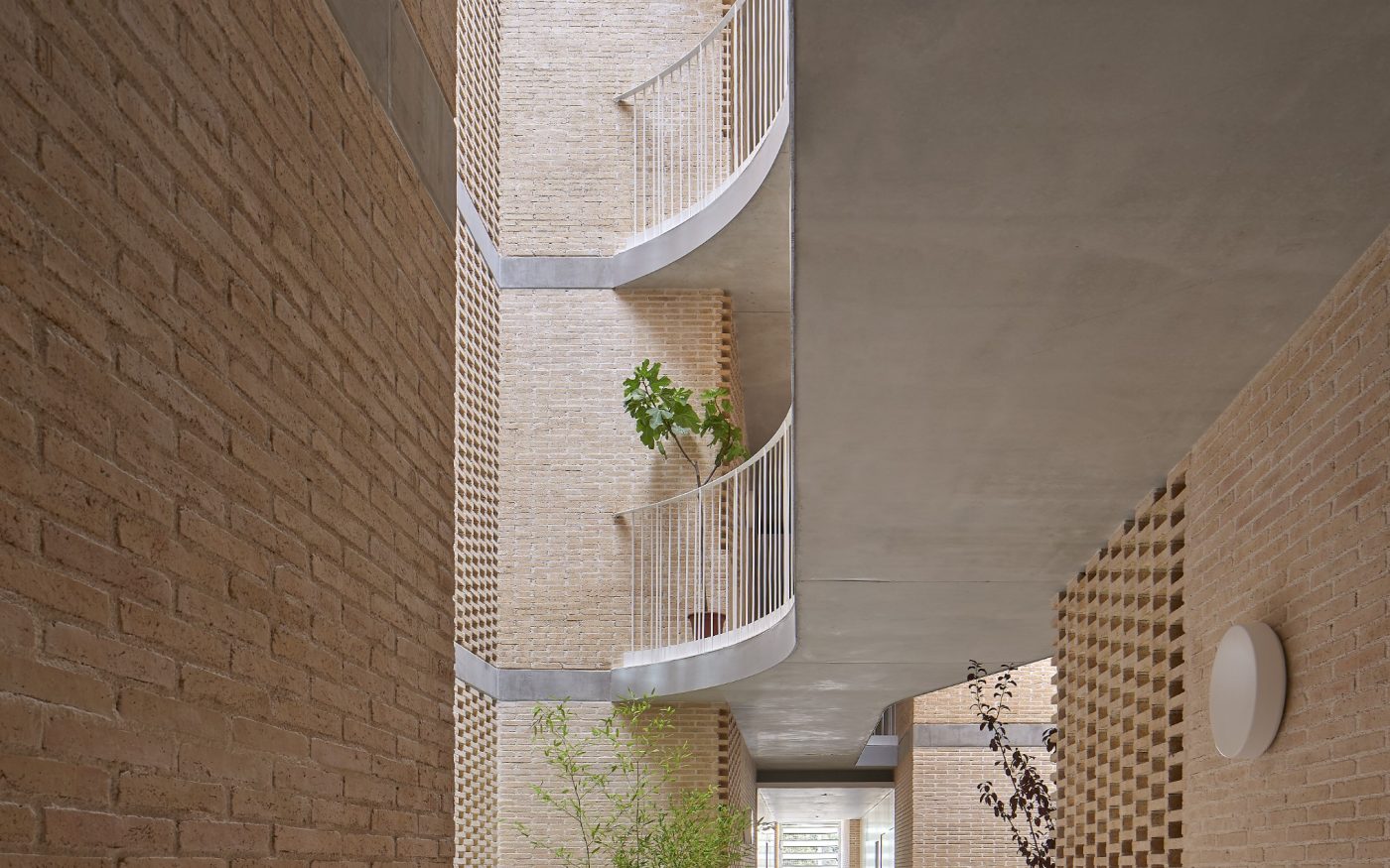 Brick Award 26 Nominee SOCIAL ATRIUM - 54 DWELLINGS IN THE BESÒS - Peris+Toral