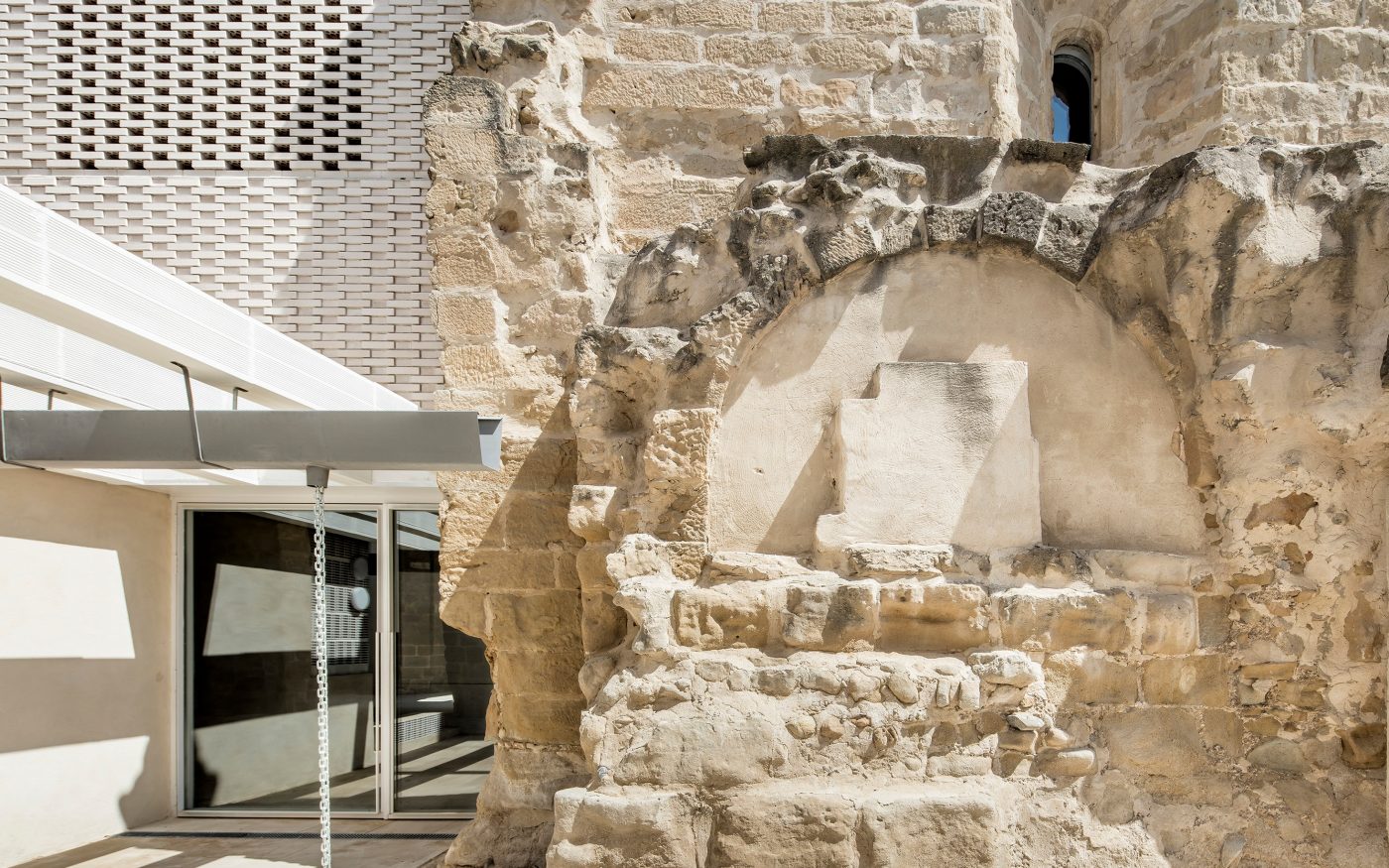 The Old Church of Vilanova de la Barca with facing bricks and roof tiles; Brick Award 2018 Special Prize Winner, Category "Building outside the Box"; Aleaolea Architecture & Landscape; Photo:  Adrià Goula
