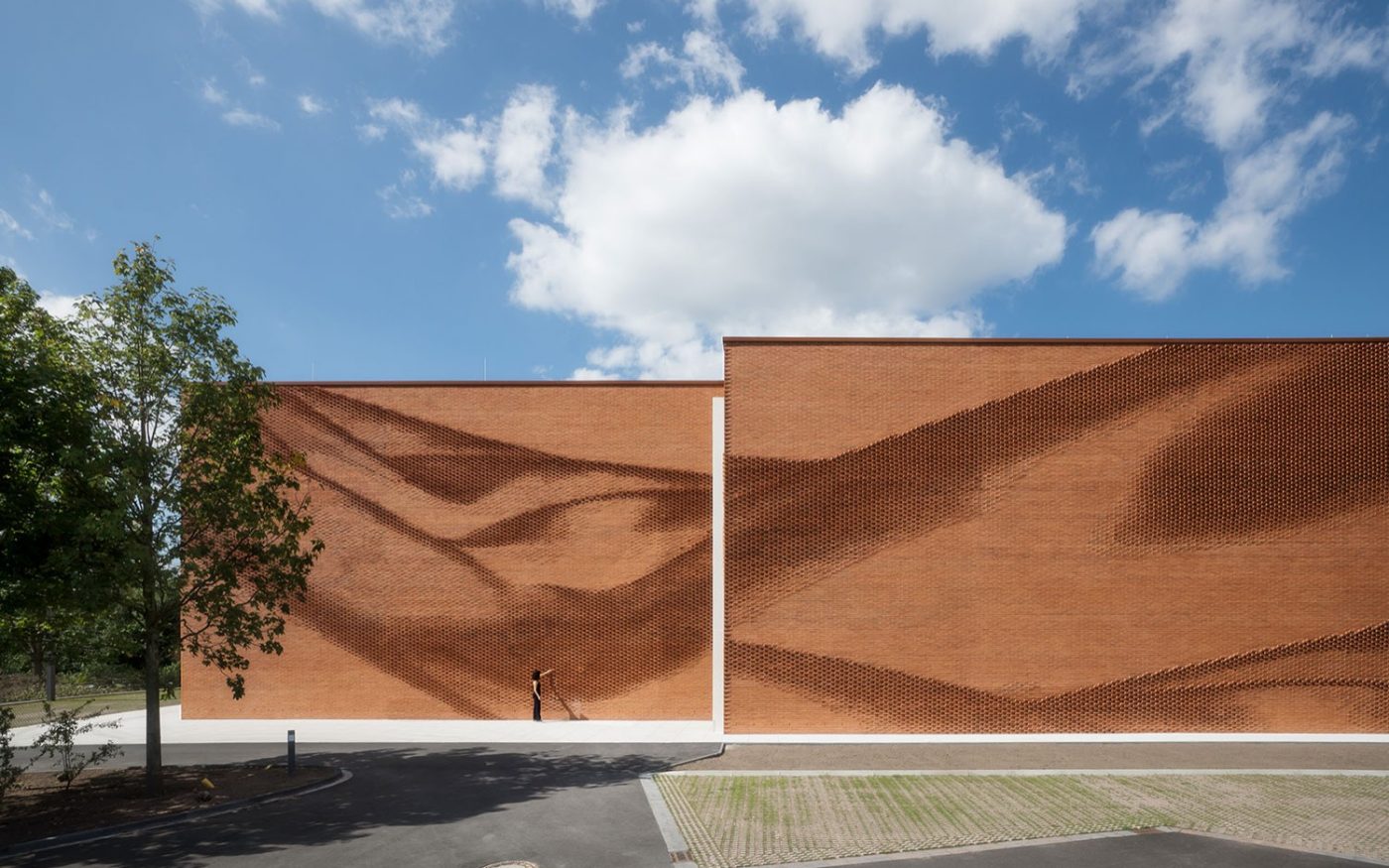 New Administration Building Textilverband Munster; Brick Award 2020 Category "Building Outside The Box"; Architects: behet bondzio lin architekten GbmH; Photo:  Thomas Wrede VG Bild-Kunst Bonn