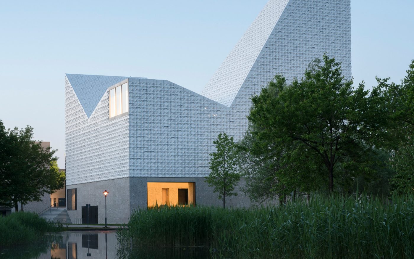 Church Center Blessed Pater Rupert Mayer; Brick Award 2020 Category "Building Outside The Box"; Architects: meck architekten gmbh; Photo: Florian Holzherr