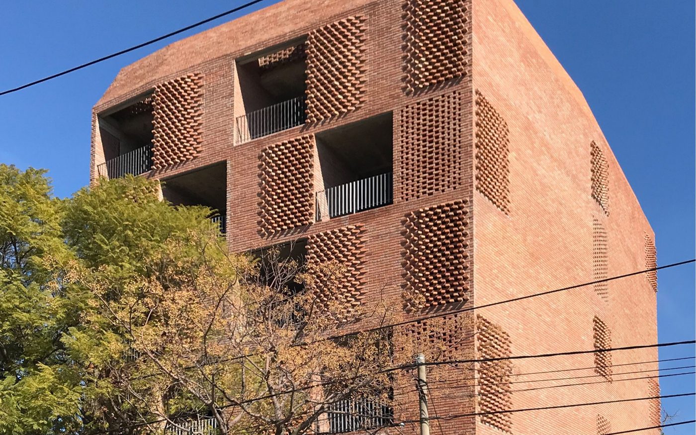 Edificio Damero; Brick Award 2020 Nominee Category "Living Together"; Architect: Francisco Cadau, Photo:  Francisco Cadau