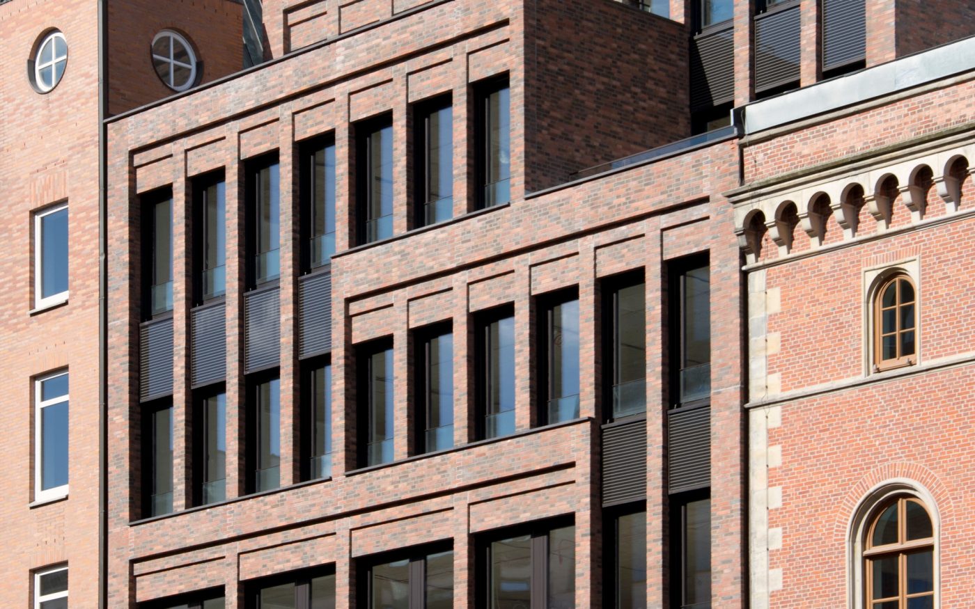 Geschäftshaus Große Bleichen; Brick Award 2020 Nominees Category "Working Together"; Architects: Tchoban Voss Architekten, Photo:  Axel Neubauer