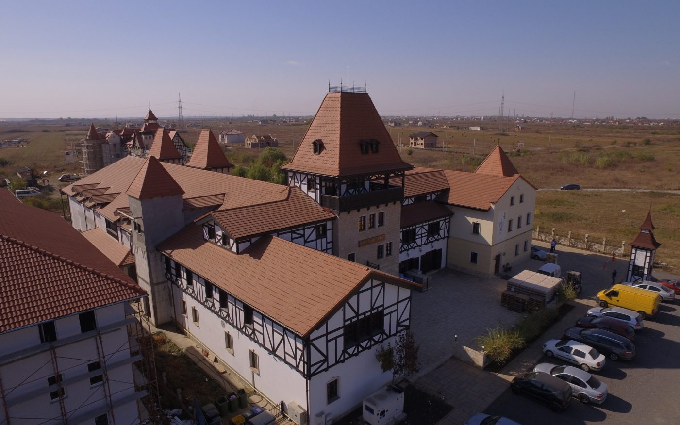 Hotel in Timisoara, aspect de castel / Castle like hotel in Timisoara 