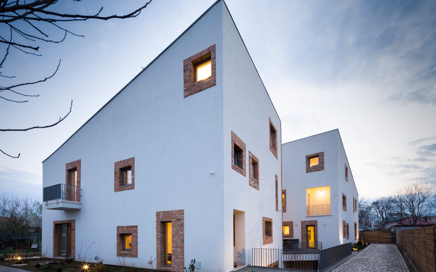 Brick House in Galati Romania / Casa galati arh Ina Stoian