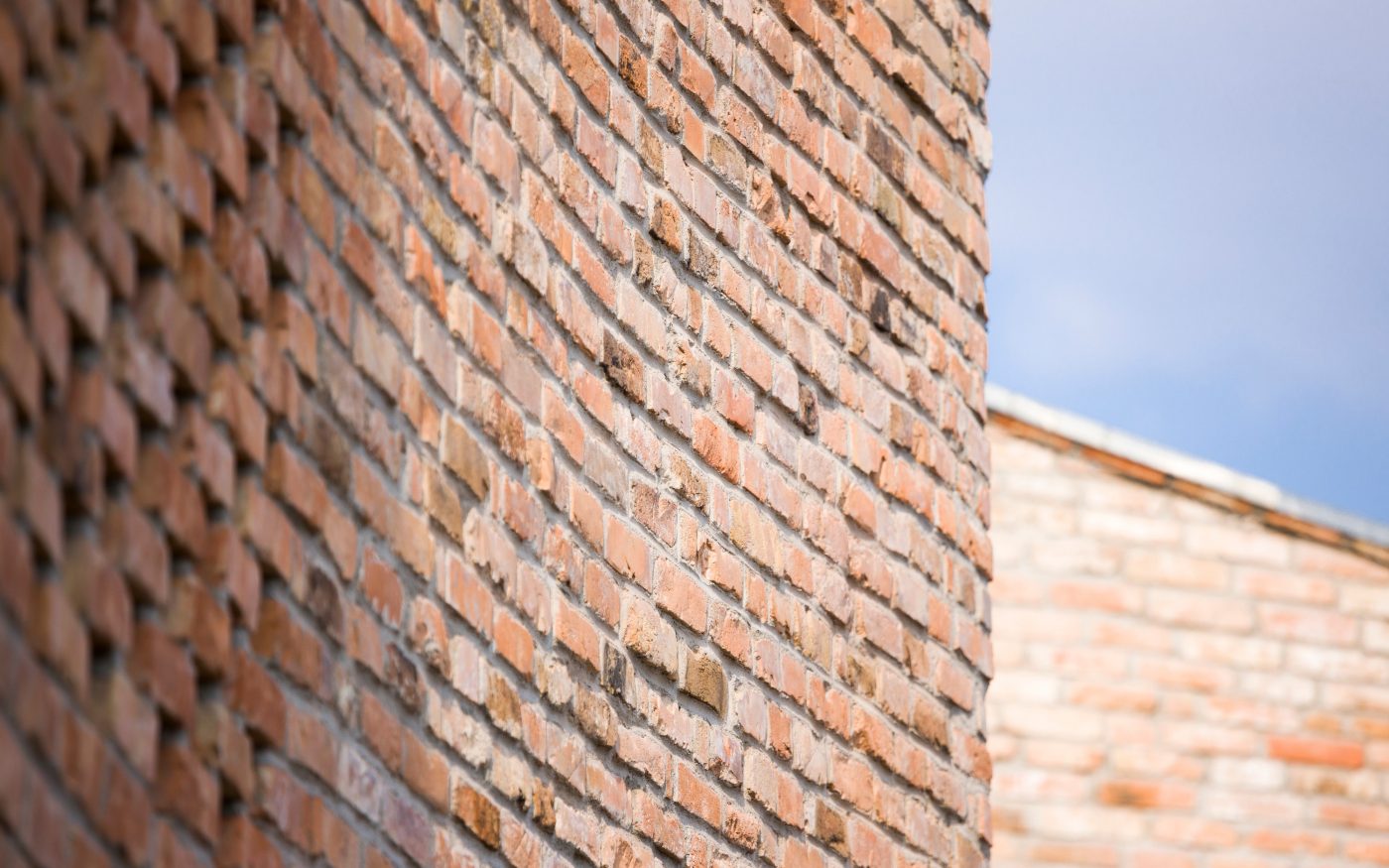 Brick House in Galati Romania / Casa galati arh Ina Stoian