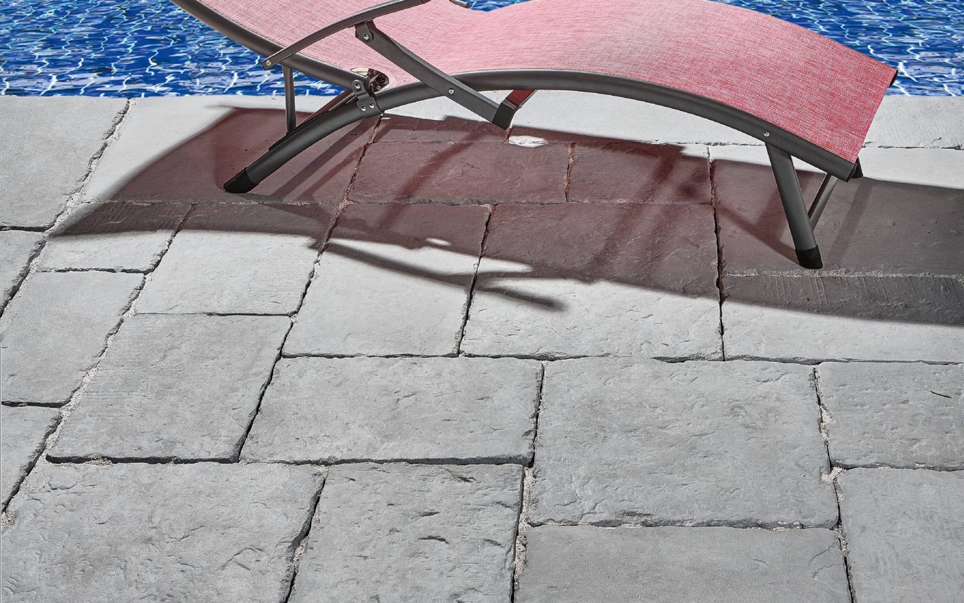 RO_MKT_PHO_SEM_Bradstone_pool_02