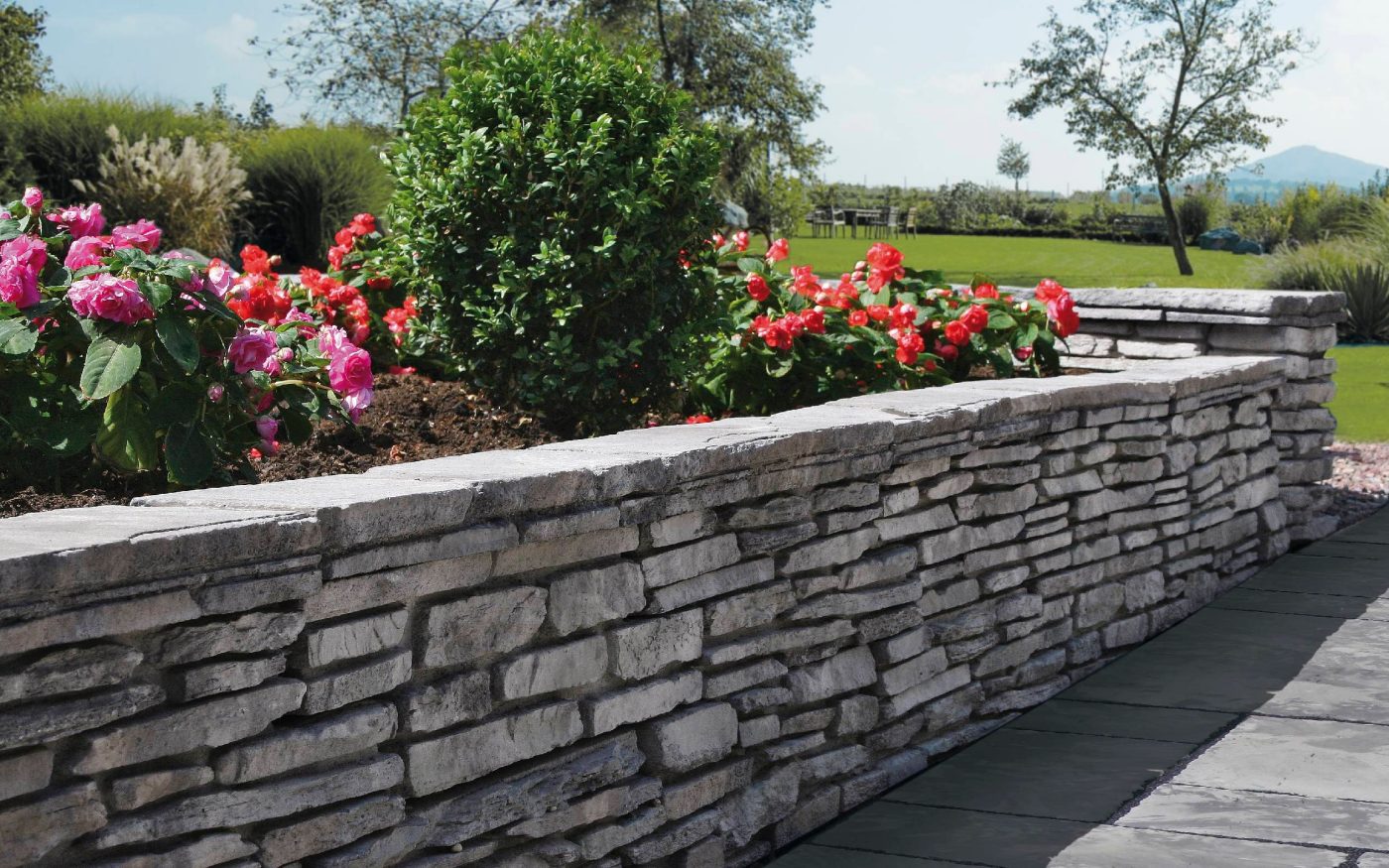 RO_MKT_PHO_SEM_Bradstone_milldale_01