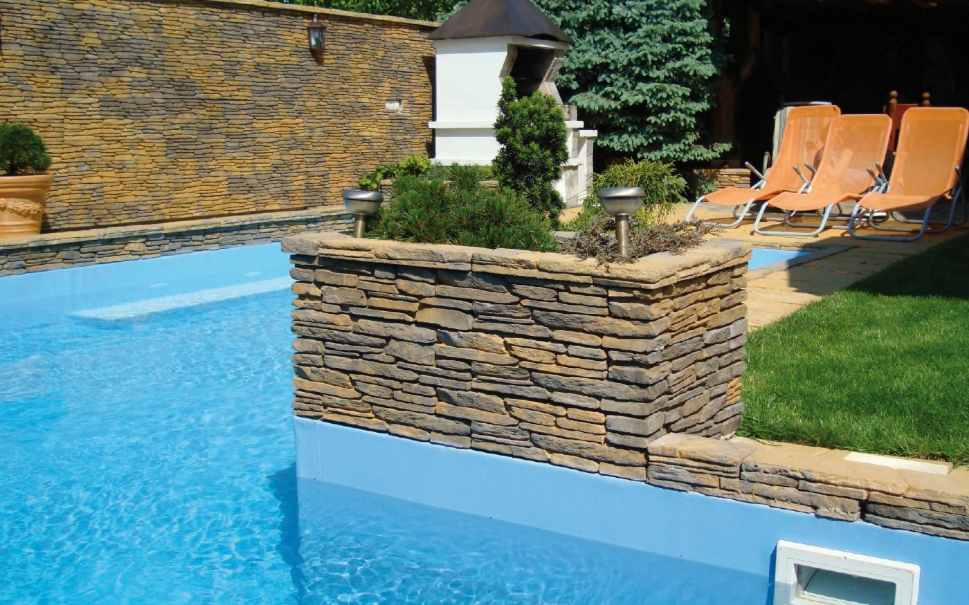 RO_MKT_PHO_SEM_Bradstone_Madoc_01