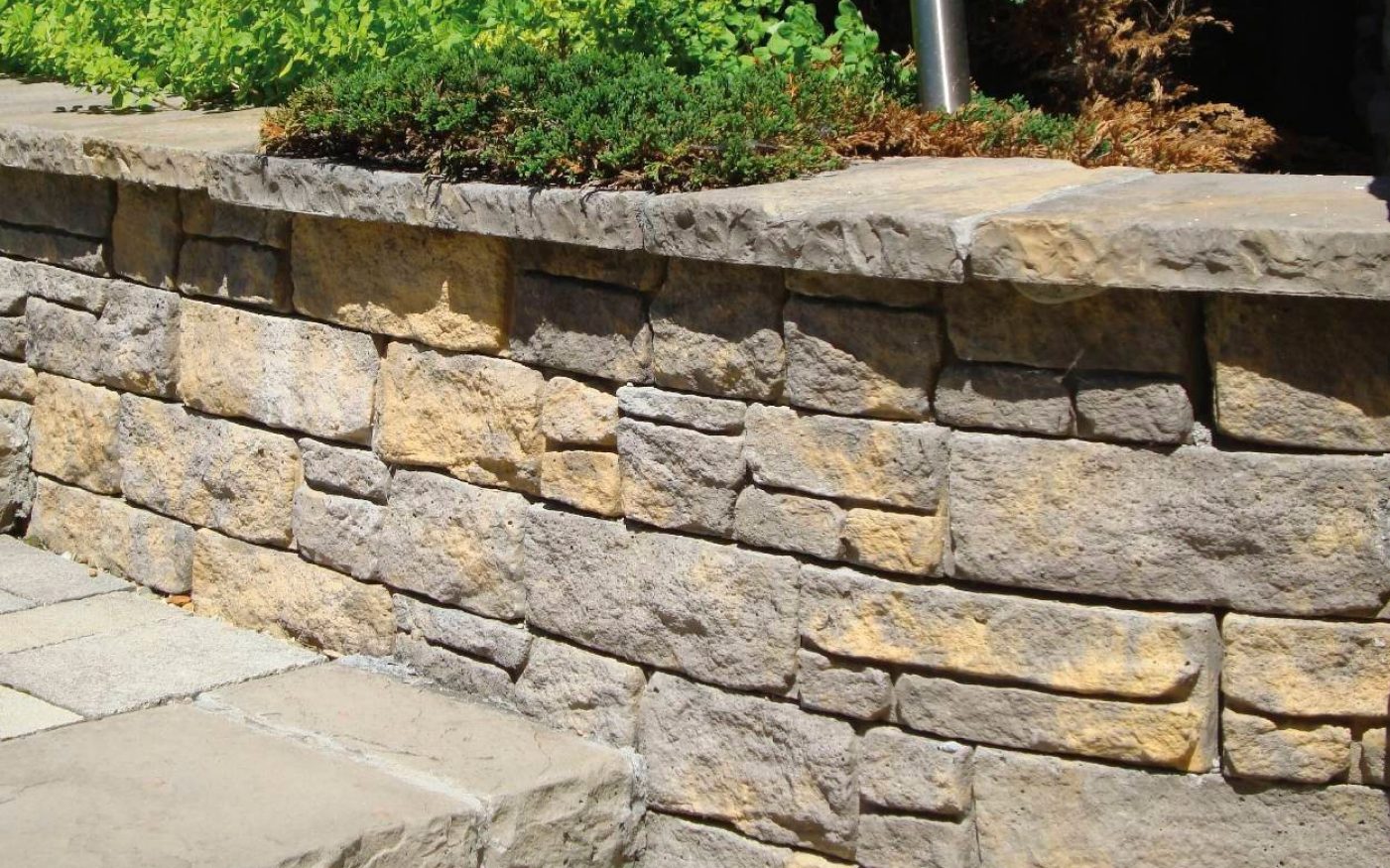 RO_MKT_PHO_SEM_Bradstone_mintainblock_03