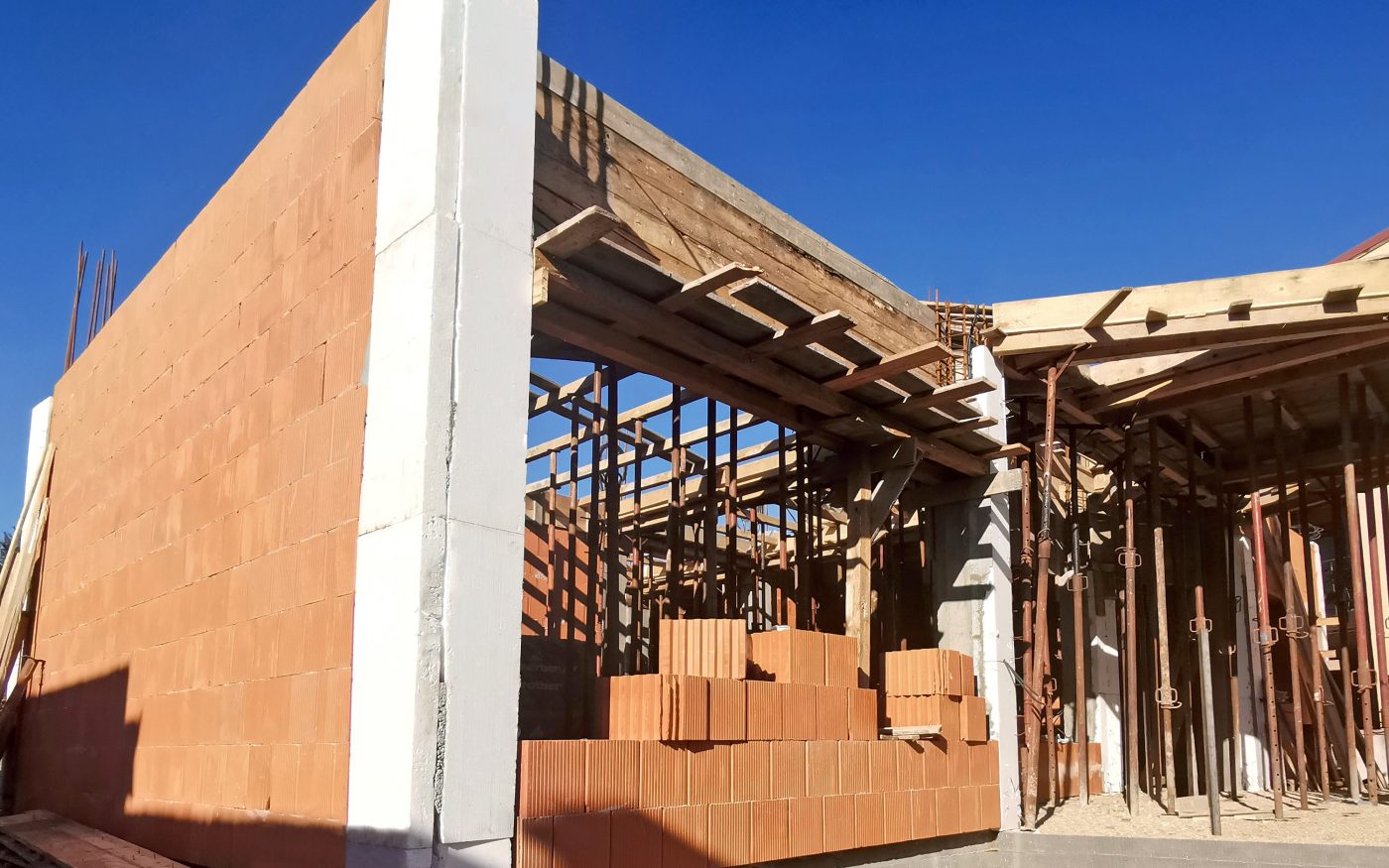 Santier Craiova – zidarie Porotherm Profi