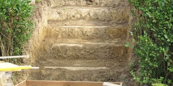 RO_PHO_SEM_realizarea-treptelor-de-grădină-01