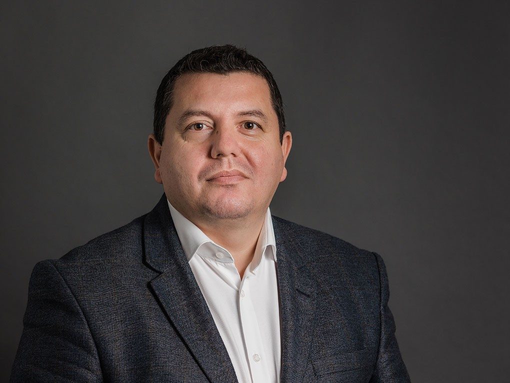 RO_MKT_PHO_Radu_Constantin