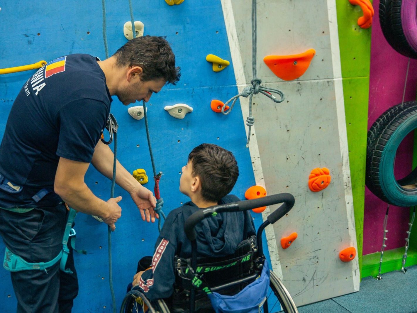 RO_MKT_PHO_Club_Sportiv_Climb Again