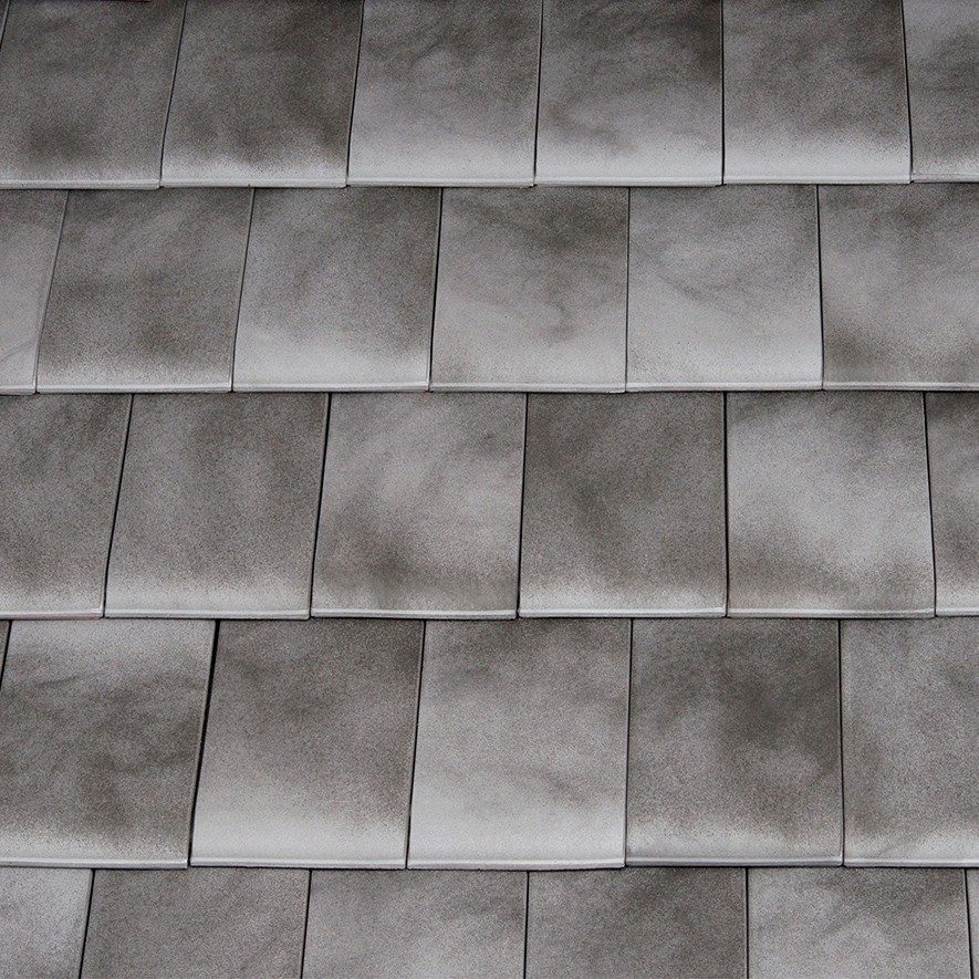 Surface image Tondach rooftile Figaro Deluxe engobe white-gray-anitque, Flächenbild Tondach Figaro Deluxe Engobe Weiß-Grau-Antik